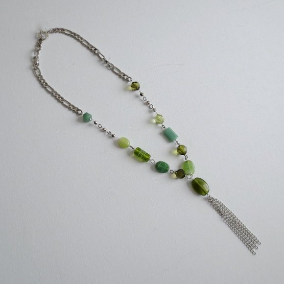 NWOT Artisan Long Light Lime Green Lariat Tassel Y Necklace - Picture 2 of 4